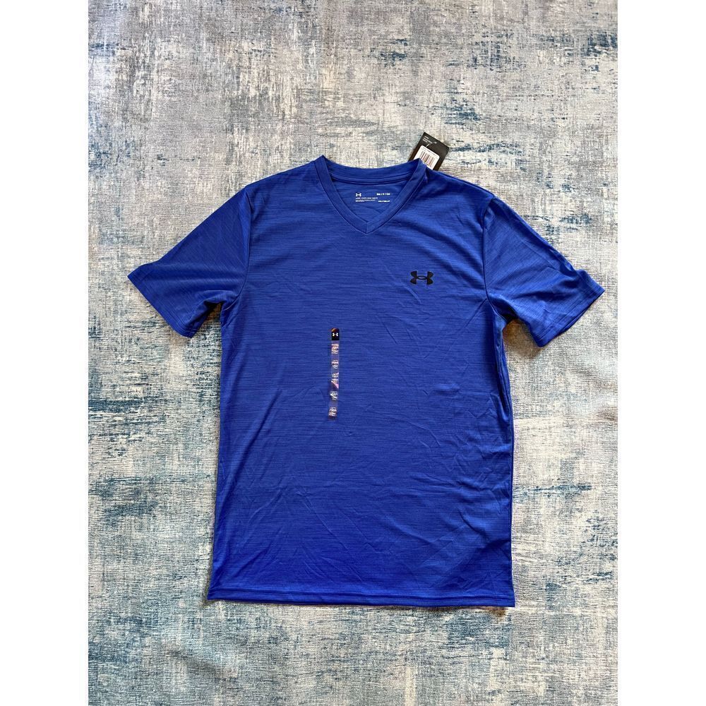 NWT! Under Armor Blue Heatgear V Neck Loose Fit Tee Small